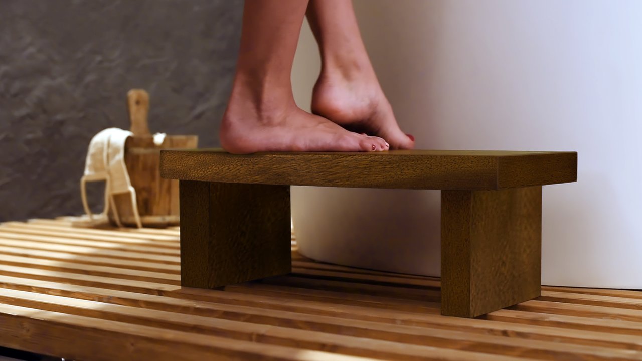 wooden_bathroom_stool